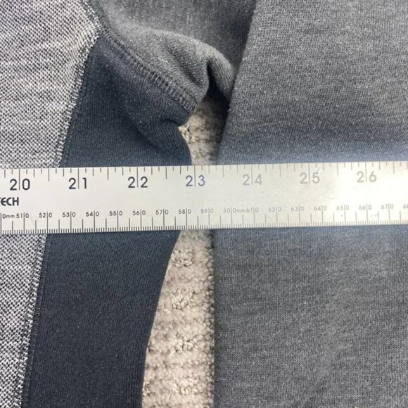 Hurley Sweater Men Large L Gray Hoodie Pull Over 1/4 Button Casual Logo Sports - Picture 7 of 8